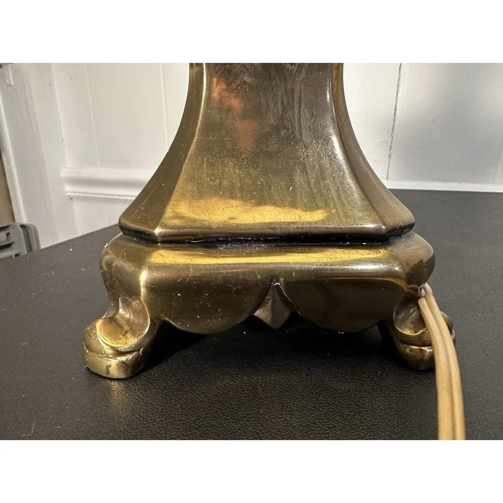 Vintage Hollywood‎ Regency Table Lamp Brass Tone Metal Footed Base Pleated Shade